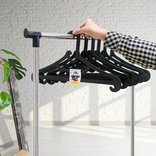 Gantungan Baju H01 Hitam - Hanger isi 6 Pcs / Set Kenmaster - GANT058