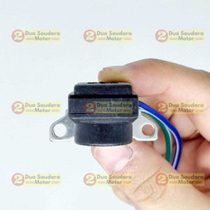 [EZM.1150469] Pulser AC Viar Karya 150 cc Oil Cooler / Ignition Pulse Generator Assy