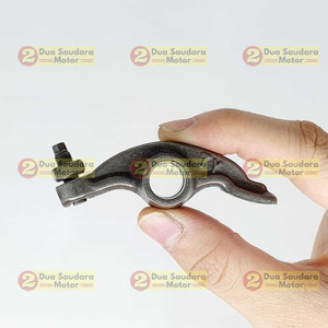 [EZM.1150512] Pelatuk Klep Viar Karya Bit 100 cc Matic / Valve Rocker Arm Assy Bit